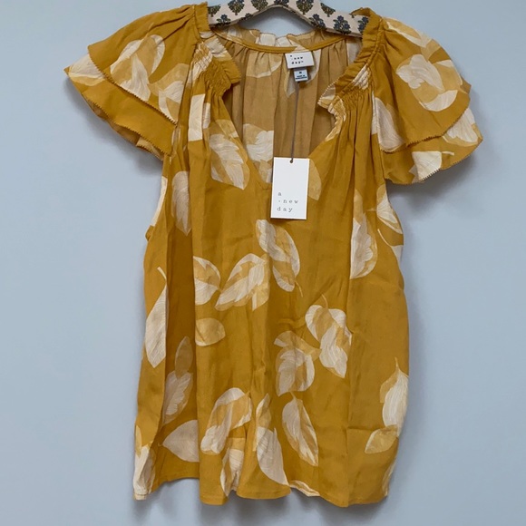 a new day Tops - Yellow floral ruffle sleeve shirt